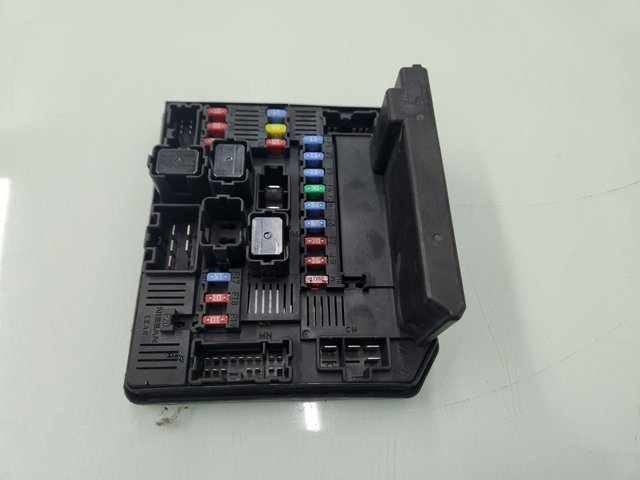 NISSAN 284B7JD00B Caja de fusibles  comprar en Murcia
