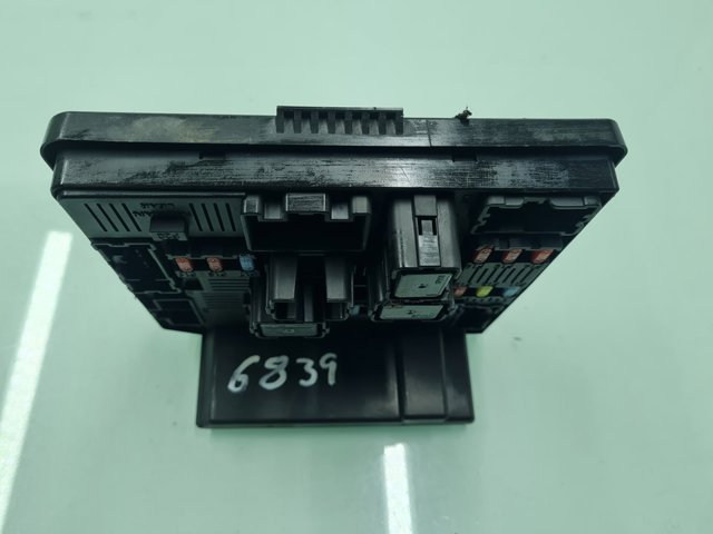 NISSAN 284B7JD00B Caja de fusibles  comprar en Ponferrada