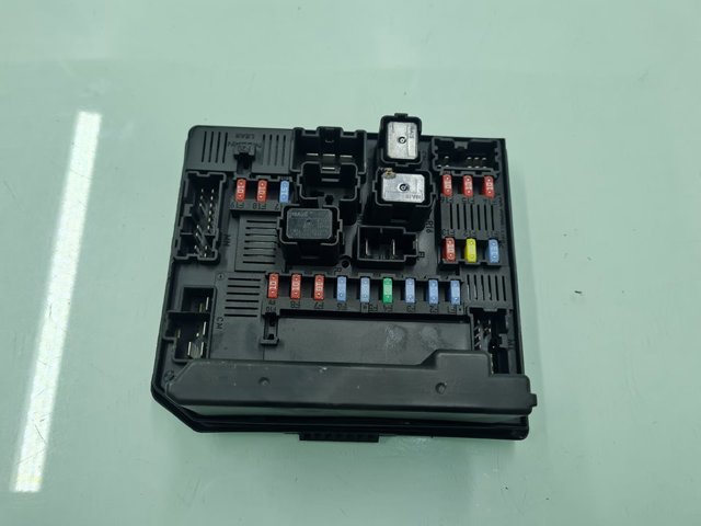 284B7JD00B Caja de fusibles  comprar en Pontevedra