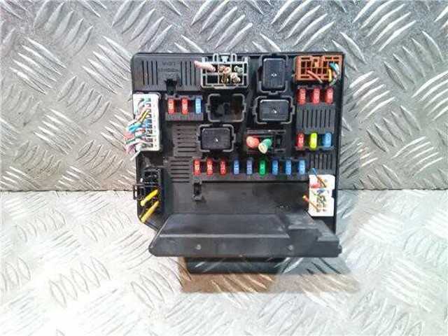 NISSAN 284B7JD00B Caja de fusibles comprar Tarragona