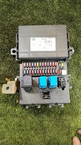 Caja reles para Nissan Terrano II (R20)