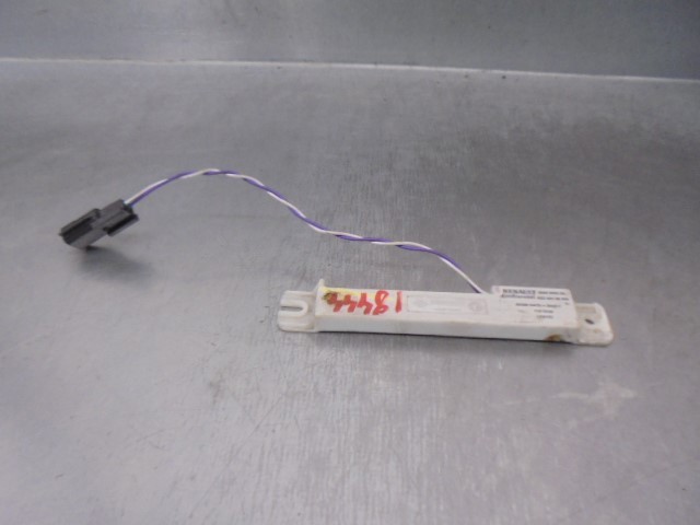 285900007R Antena de cerradura de maletero  en stock Castellón
