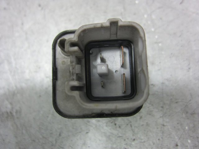 Relé de bujía de precalentamiento Toyota Corolla