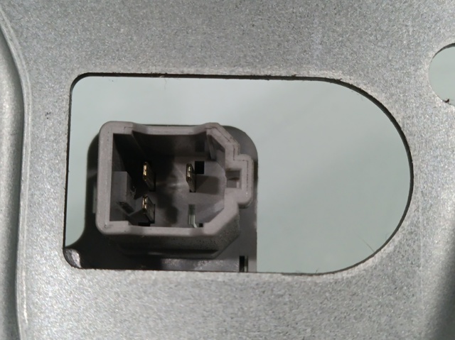 287101AA0A NISSAN Motor del limpiaparabrisas trasero  disponible Ourense