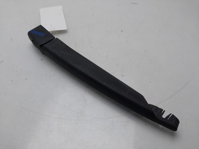 NISSAN 28781JD00A Brazo del limpiaparabrisas, trasero  en stock Salamanca
