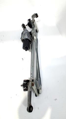 Trapezio del limpiaparabrisas Nissan Navara desde 119,06 €