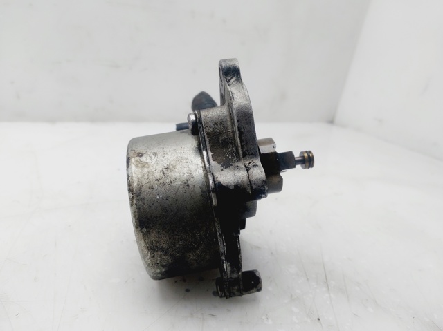 HYUNDAI 288102A101 Bomba de vacío  en stock Salamanca