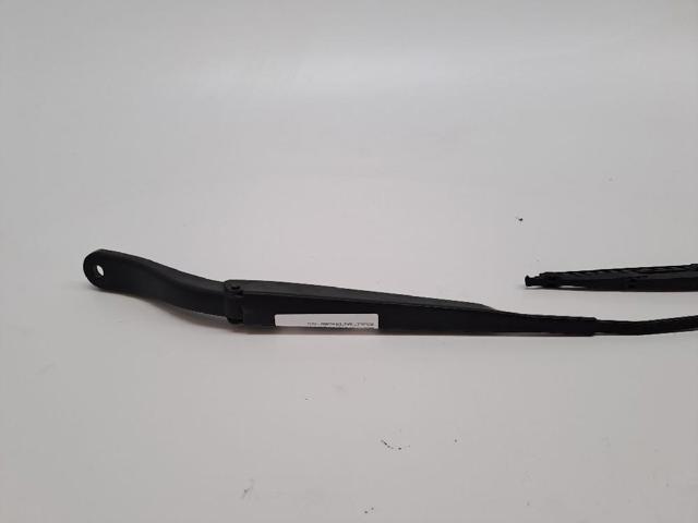 RENAULT 288815246R Brazo del limpiaparabrisas  en stock Salamanca