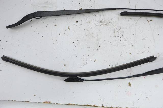 288860005R RENAULT Brazo del limpiaparabrisas  disponible Ourense