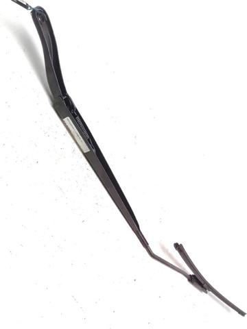 288860005R Brazo del limpiaparabrisas  en stock Sabadell