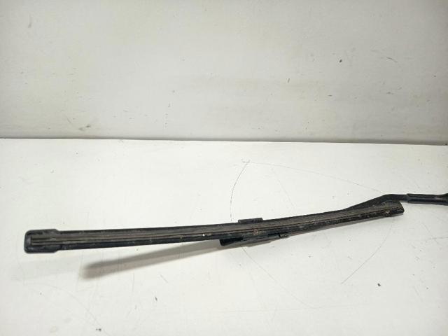 288860005R Brazo del limpiaparabrisas  disponible Burgos