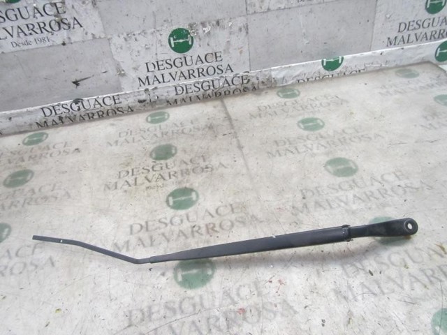 Precio del repuesto Brazo del limpiaparabrisas, lavado de parabrisas, luna delantera Megane III familiar
