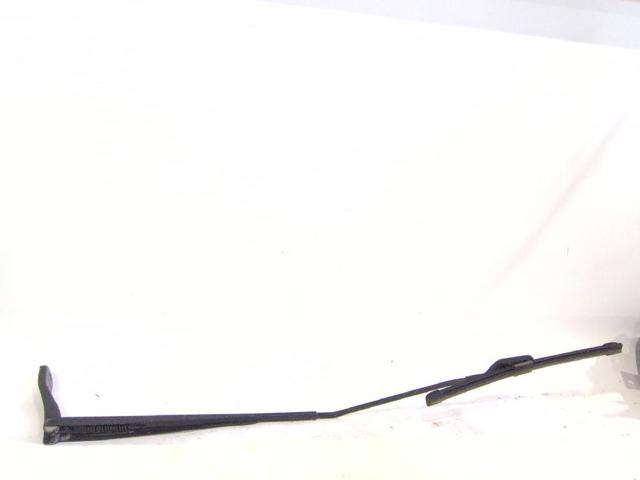 Brazo del limpiaparabrisas Renault Clio V hatchback comprar en España