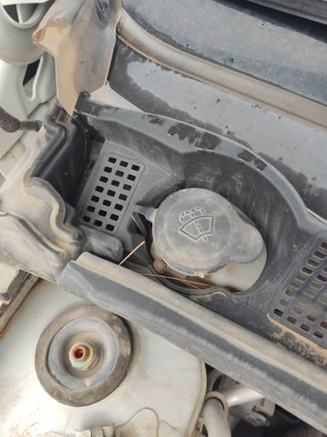 Deposito de agua de limpiaparabrisas Sandero III hatchback (2021-2026) original desde 47,92 €