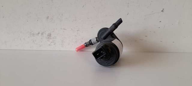 NISSAN 28920BC10A Motor de la bomba del lavaparabrisas delantero  comprar en Murcia
