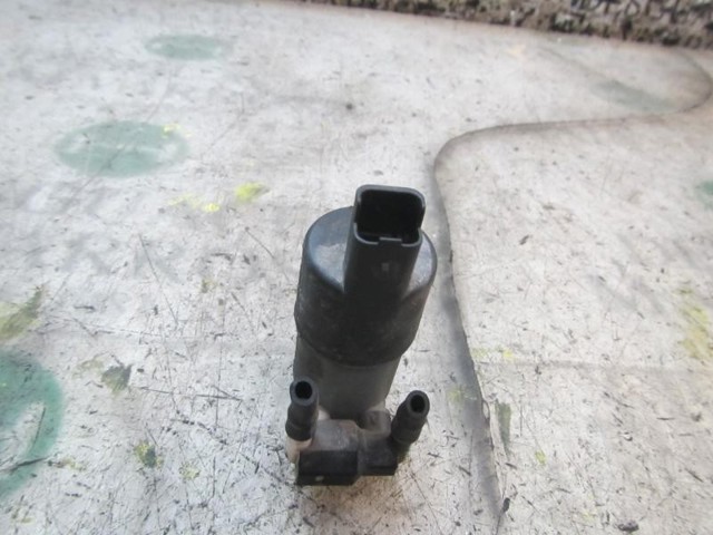 NISSAN 28920BU010 Bomba de agua limpiaparabrisas, delantera comprar Barcelona