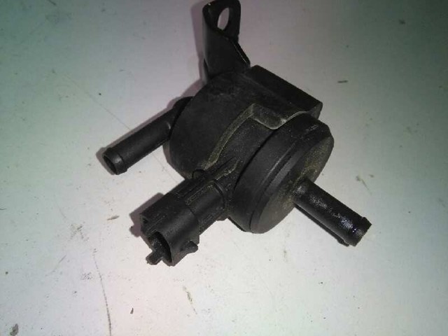 Válvula de ventilación de gases del tanque de combustible 290102B000 HYUNDAI