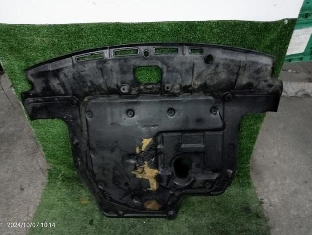 Protector antiempotramiento del motor  291102B000 HYUNDAI