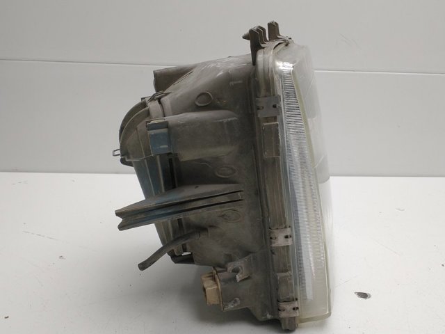 2D1941016 Faro derecho  comprar en Reus