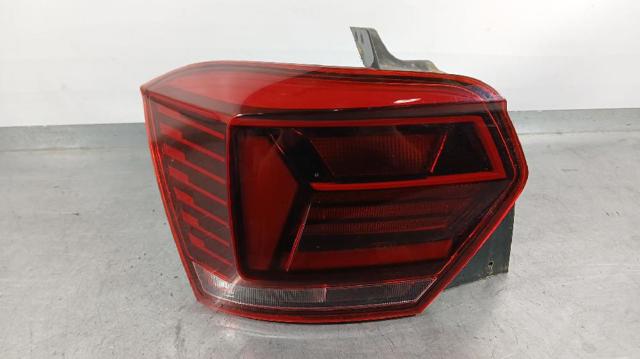 2G0945095B Piloto trasero izquierdo  en stock Granada