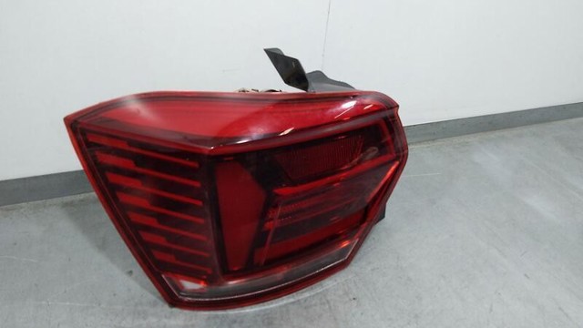 2G0945095B Piloto trasero izquierdo  disponible Utrera