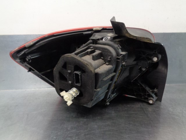 2G0945096B VAG Piloto trasero derecho comprar Madrid