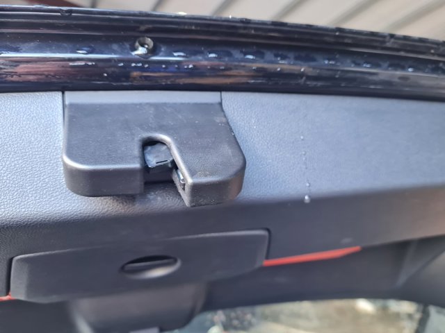 VAG 2G6827505B Cerradura de maletero  en stock Salamanca