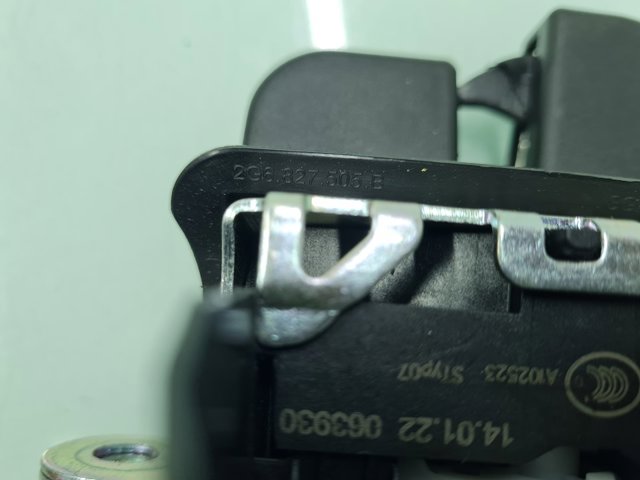 2G6827505B VAG Cerradura de tapa de maletero  comprar en Lleida