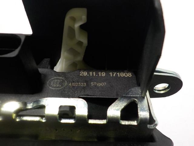 2G6827505B Cerradura de maletero comprar Almería