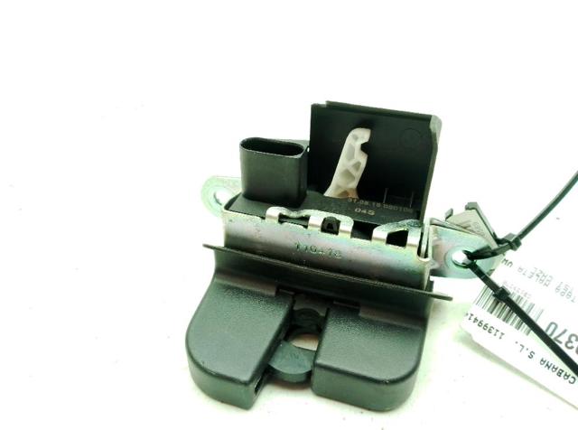 2G6827505B9B9 VAG Cerradura de tapa de maletero  comprar en Oviedo
