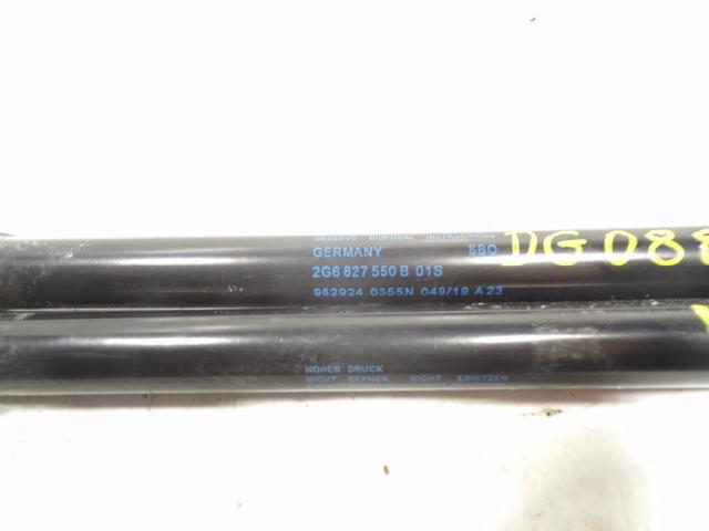 2G6827550B Amortiguador de la tapa del maletero  disponible Málaga
