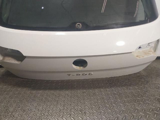 VAG 2GA827025A Puerta trasera  en stock Terrassa