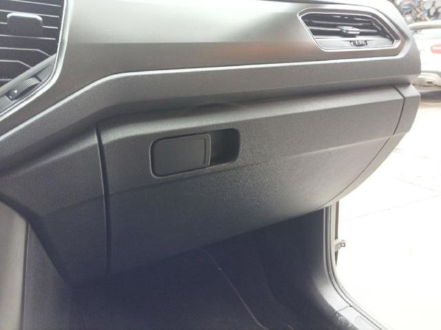 Guantera para Volkswagen T-ROC A11, D11