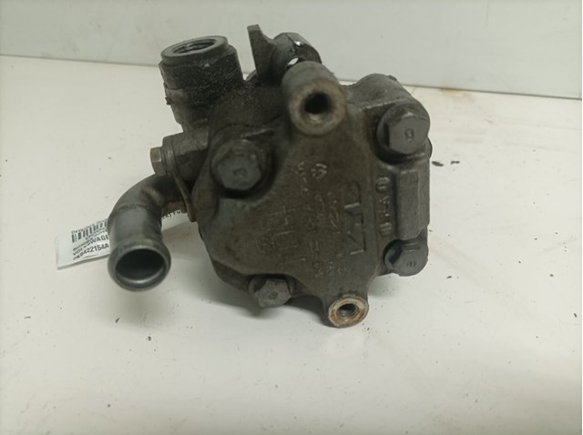 VAG 2K0422154A Bomba de dirección asistida  disponible España
