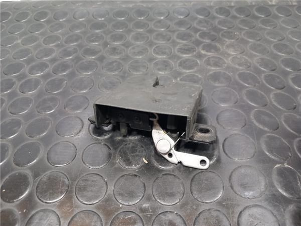 Cerradura maletero / porton para volkswagen caddy (2k) 1.9 furg. bls 2K0827505E