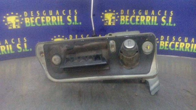 Tapa manija puerta trasera izquierda 2K5827574S9B9 VAG