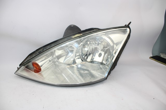 2M5113W030 Faro izquierdo  en stock Sabadell