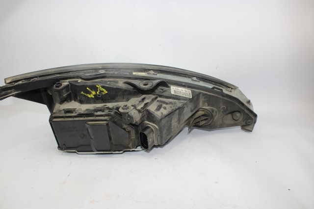 FORD 2M5113W030 Faro izquierdo  en stock Terrassa