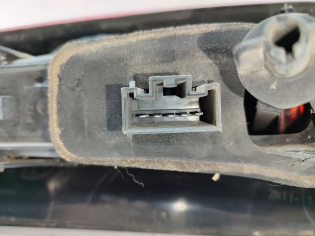 2N1113A603B Piloto trasero izquierdo  comprar en Zaragoza