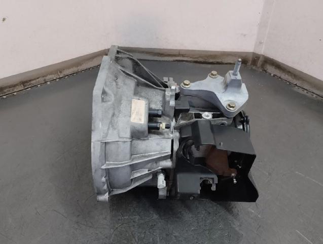 2N1R7002EC FORD Caja de cambios manual completa  disponible Vigo