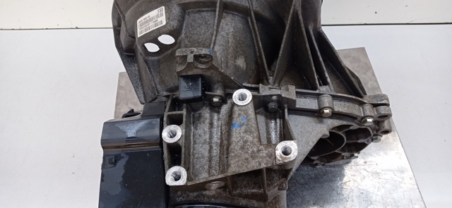 FORD 2N1R7002ED Caja de cambios manual completa  disponible Valladolid