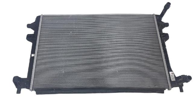 2Q0121253D Radiador adicional de refrigeración del motor  en stock Sabadell