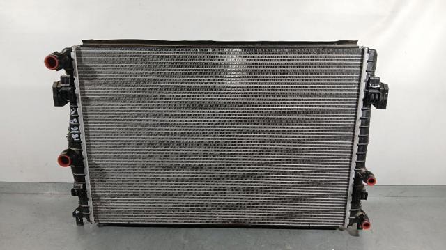 VAG 2Q0121253K Radiador de refrigeración del motor  disponible Valladolid