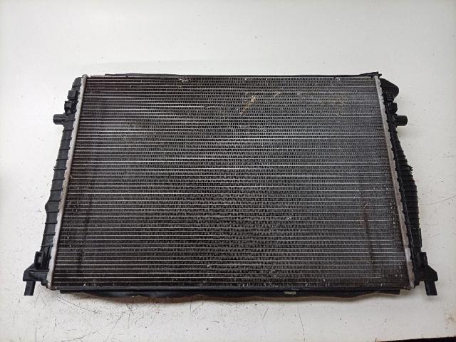 VAG 2Q0121253K Radiador de refrigeración del motor  disponible Valladolid