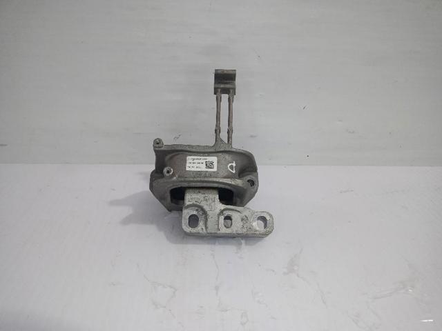 Soporte de motor derecho 2Q0199262BK VAG