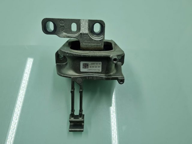 Soporte de motor derecho 2Q0199262BK VAG