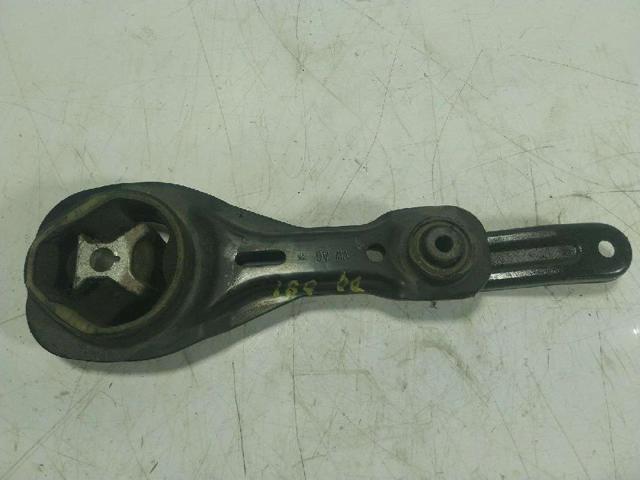 2Q0199851AD Soporte de viga delantera  en stock Granada