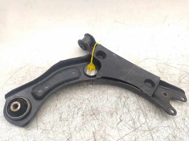 VAG 2Q0407151D Brazo inferior izquierdo de la suspensión delantera  comprar en Ponferrada