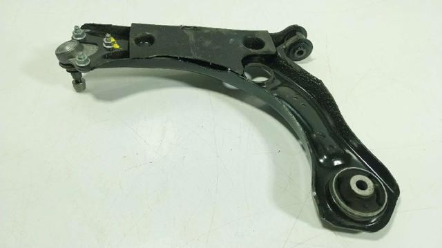 VAG 2Q0407152E Brazo inferior derecho de la suspensión delantera comprar Pamplona
