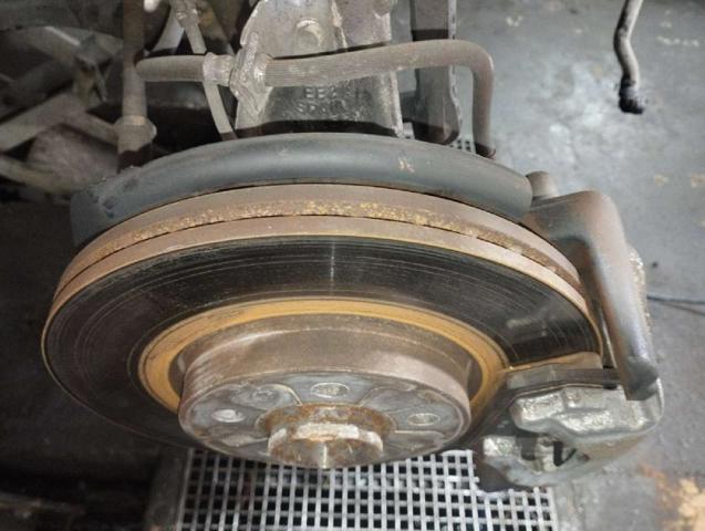 2Q0407256AG VAG Mangueta delantera derecha  en stock Huelva